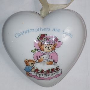 "GRANDMAS ARE LOVE" Porcelain Heart shape potpourri hanging diffuser.
